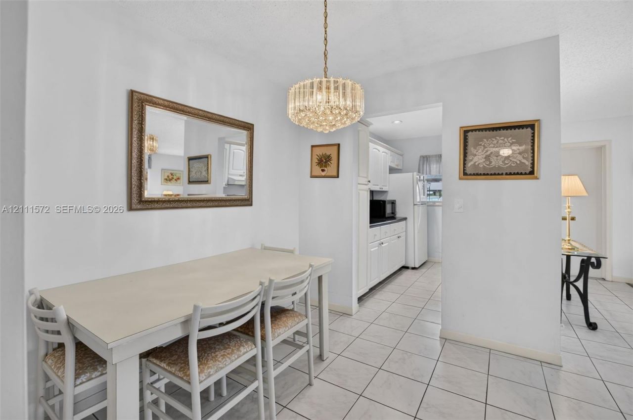 1010 E Circle Ter E , Unit A, Delray Beach, FL 33445 Photo