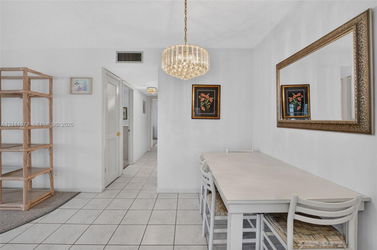 1010 E Circle Ter E , Unit A, Delray Beach, FL 33445 Photo