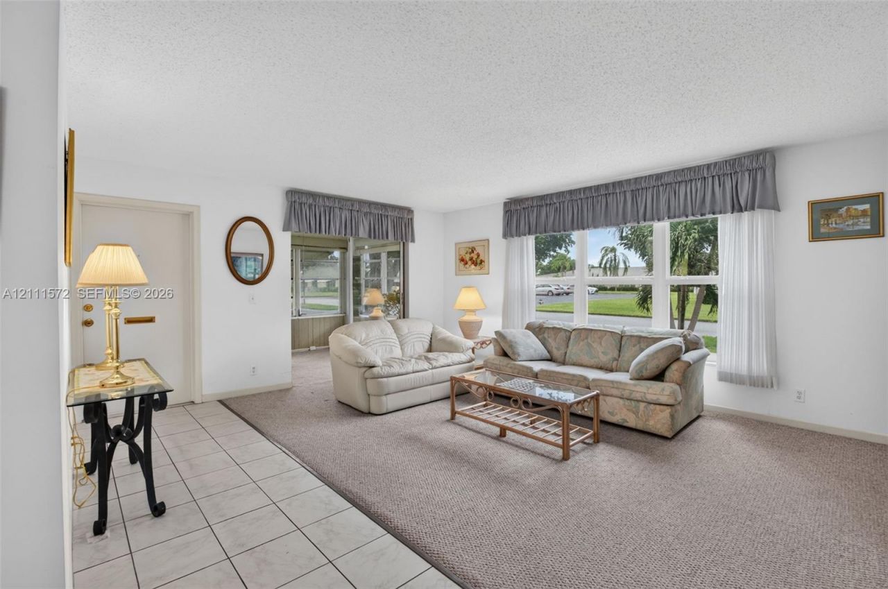 1010 E Circle Ter E , Unit A, Delray Beach, FL 33445 Photo