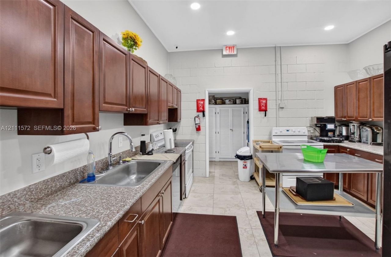 1010 E Circle Ter E , Unit A, Delray Beach, FL 33445 Photo