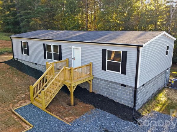 4277 Chinquapin Circle , Lenoir, NC 28645