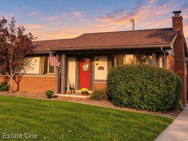 27443 Roney Avenue, Brownstown Township, Mi 48183