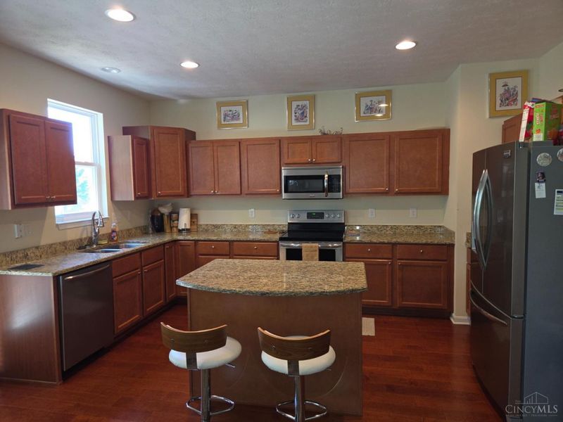 2407 Bluffcrest Lane, Cincinnati, OH 45238 Photo 9