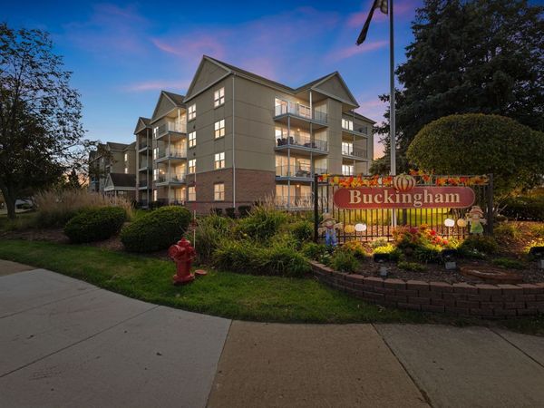 13750 Bristlecone Drive, Unit 310, Plainfield, IL 60544