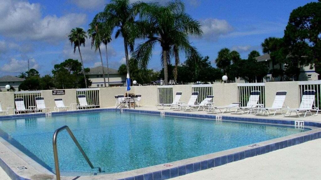 1500 SE Royal Green Circle, Unit 204, Port Saint Lucie, FL 34952 Photo