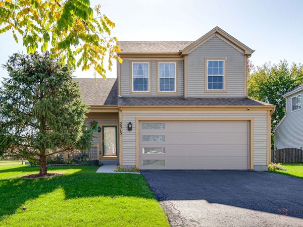 2515 N Stratford Lane , Round Lake Beach, IL 60073