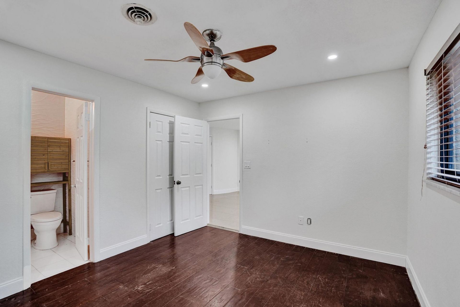 393 Cypress Avenue, West Palm Beach, FL 33415 Photo
