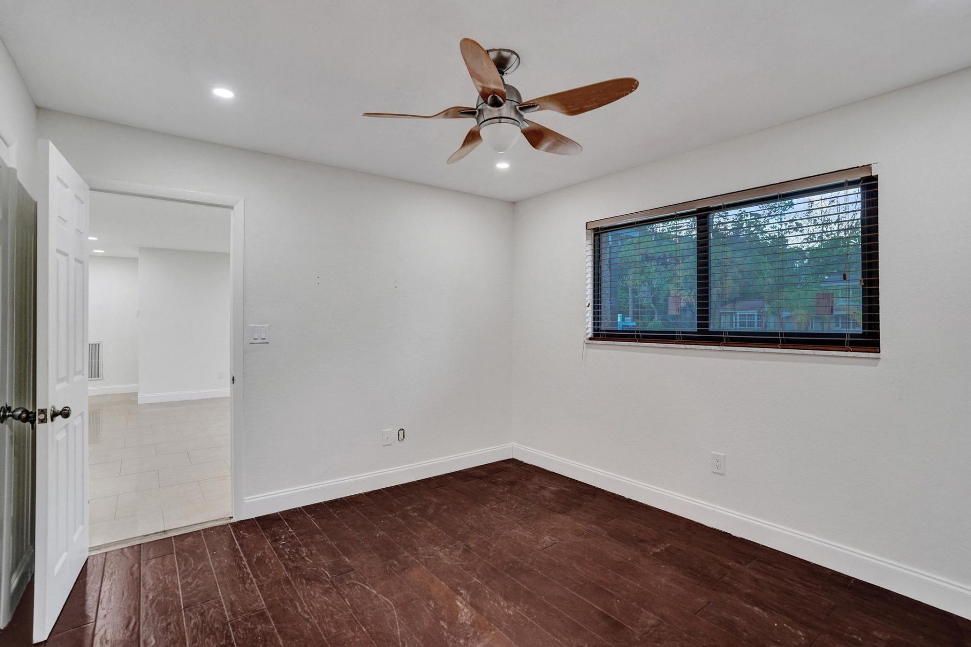 393 Cypress Avenue, West Palm Beach, FL 33415 Photo
