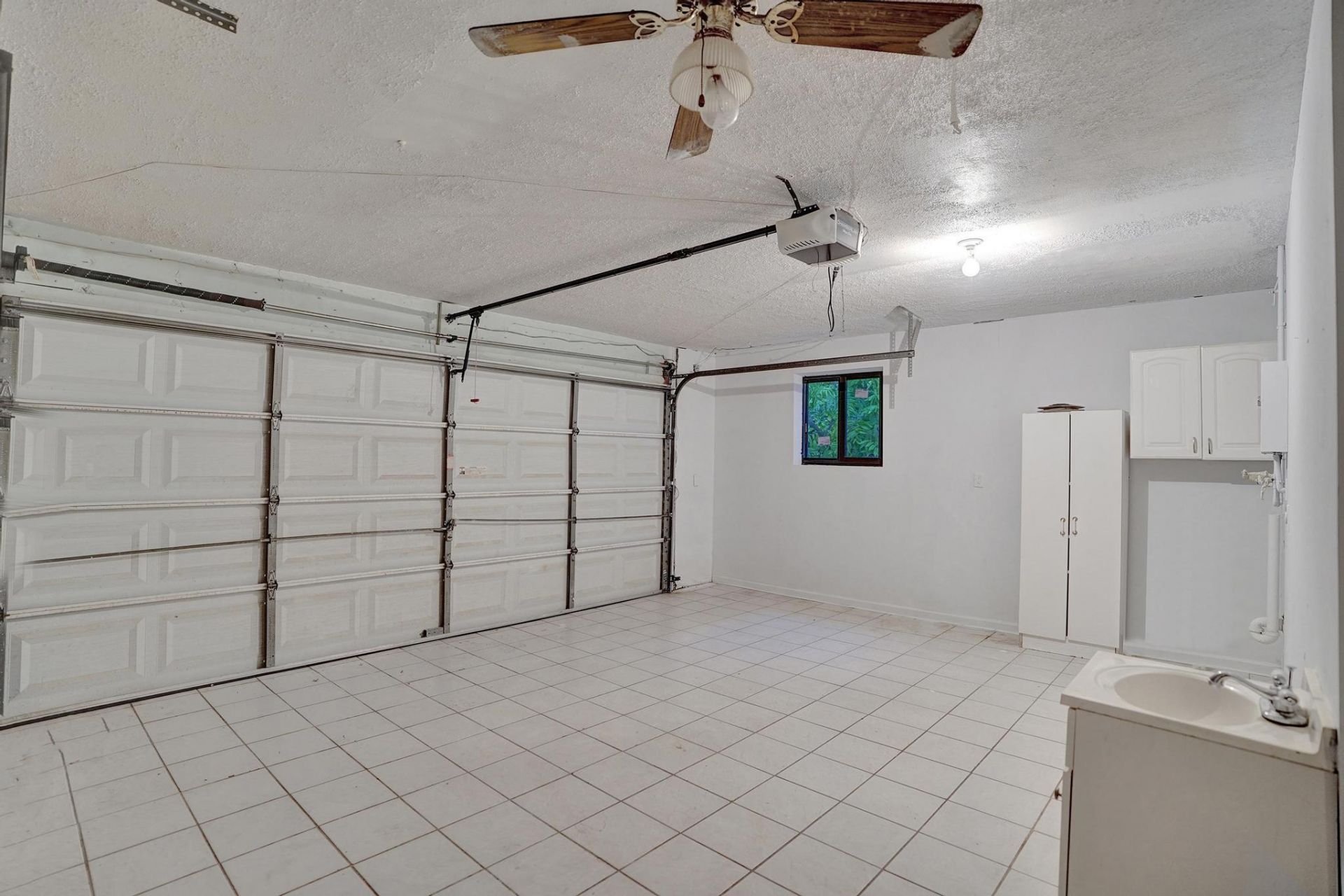 393 Cypress Avenue, West Palm Beach, FL 33415 Photo
