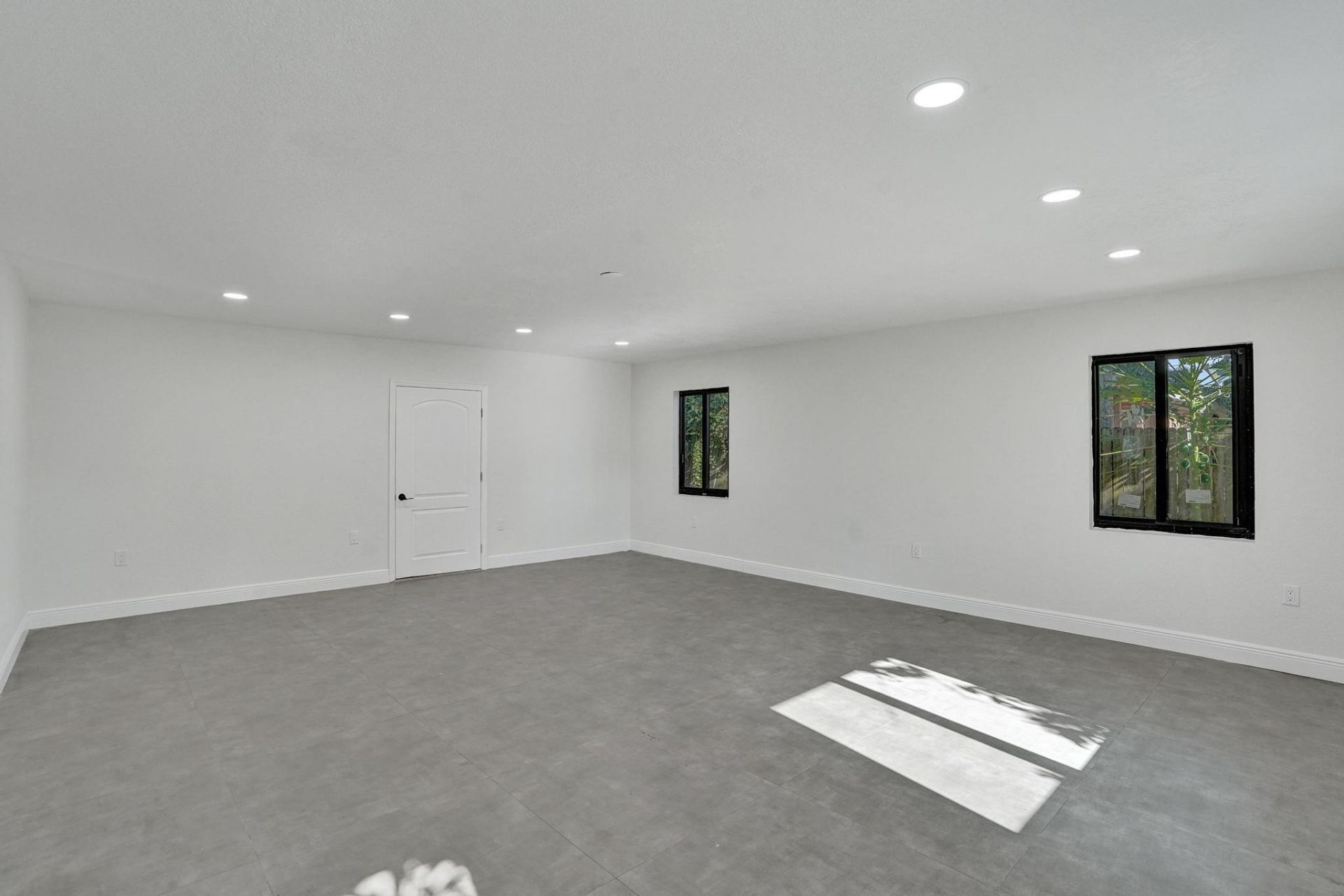 393 Cypress Avenue, West Palm Beach, FL 33415 Photo