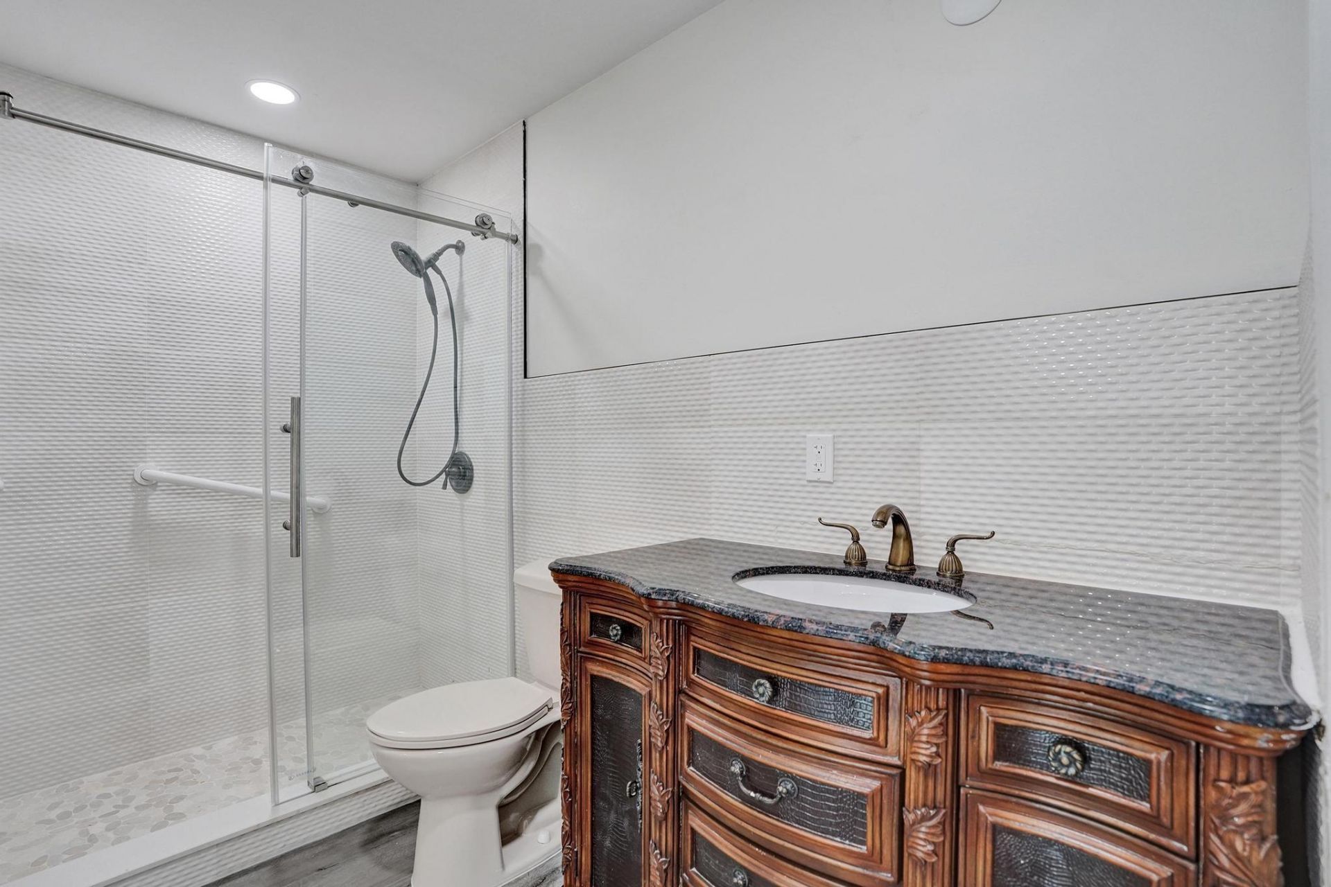 393 Cypress Avenue, West Palm Beach, FL 33415 Photo