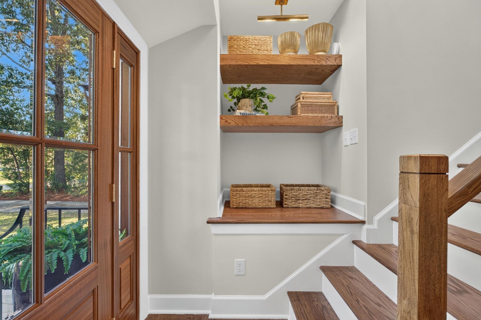 1635 Seignious Drive Photo 5
