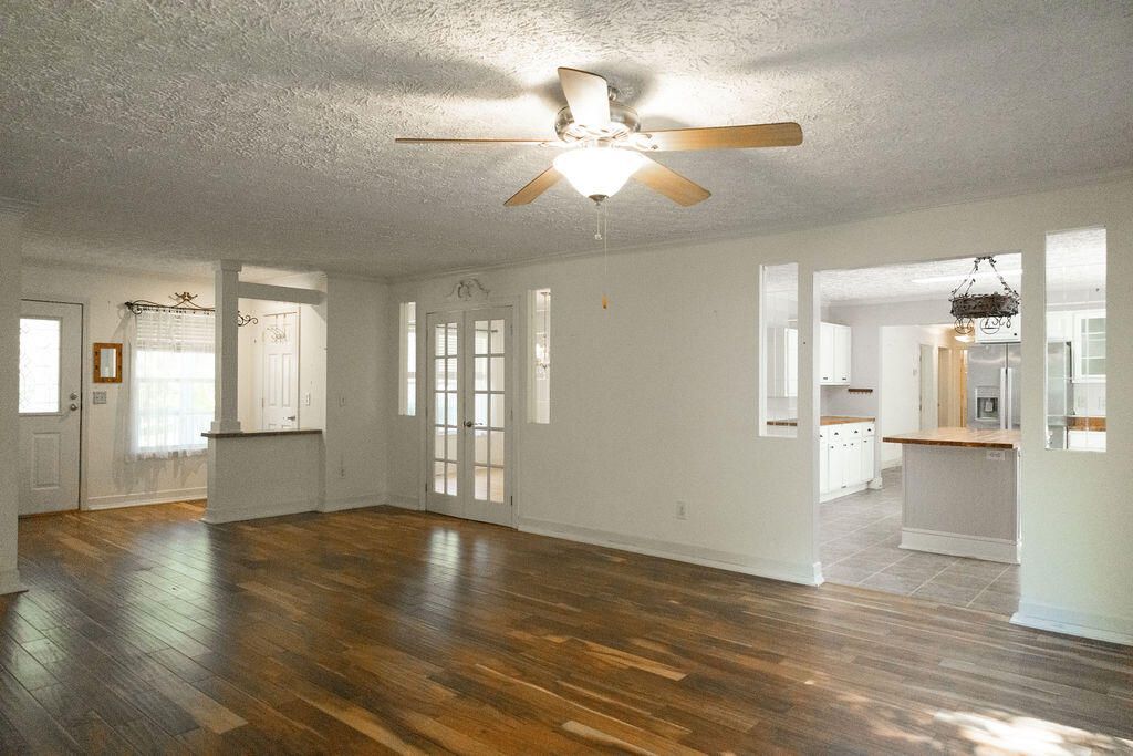 1298 Barracada Road Photo 7