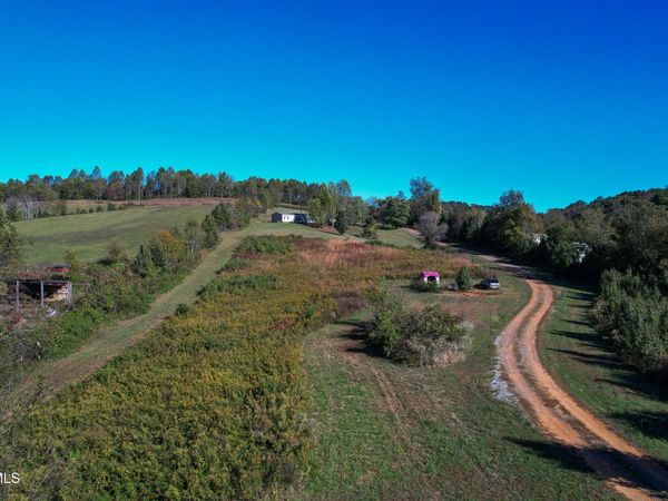 174 Shanks Gap Road, Rogersville, TN 37857