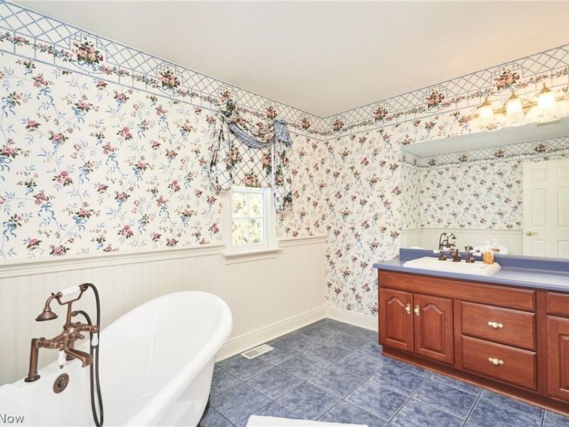 470 Augusta Drive, Akron, OH 44333 Photo 20