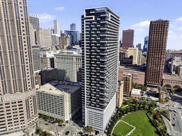 235 W Van Buren Street , Unit 2020, Chicago, IL 60607