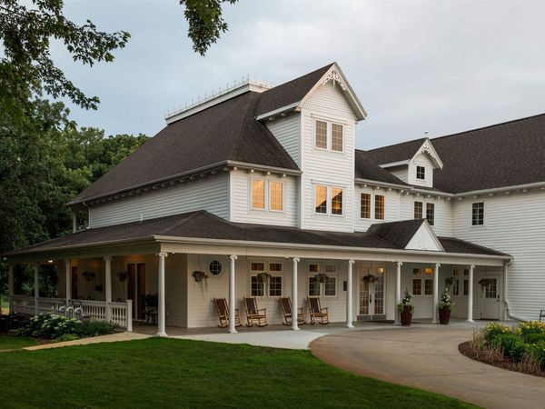 23131 Nature Center Road , Spirit Lake, IA 51360
