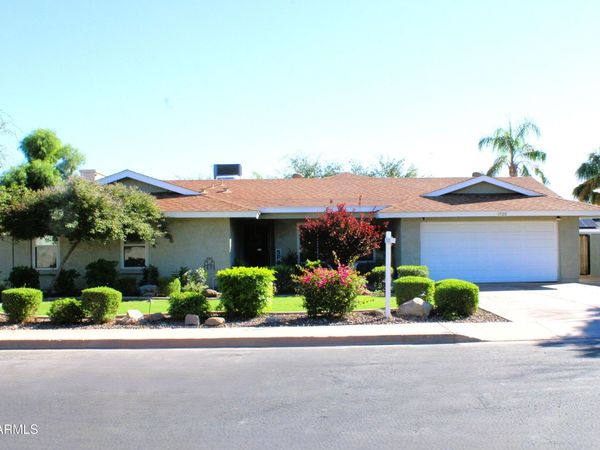 1725 E Glade Avenue, Mesa, AZ 85204