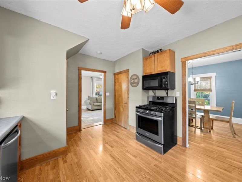 814 Thomas Circle NE, Massillon, OH 44646 Photo 16