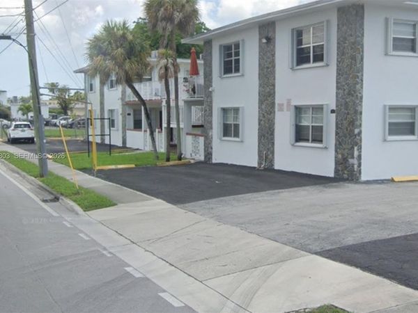5730 NW 38th St , Unit 14, Virginia Gardens, FL 33166