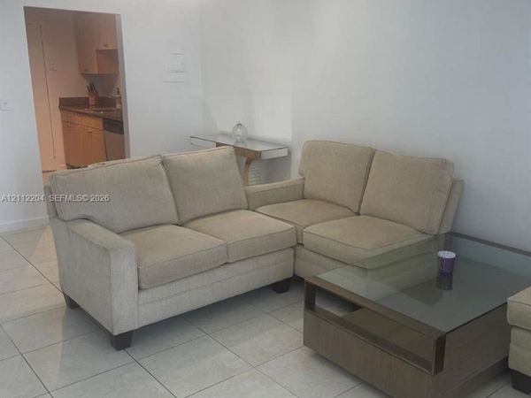 2020 NE 135th St , Unit 910, North Miami, FL 33181
