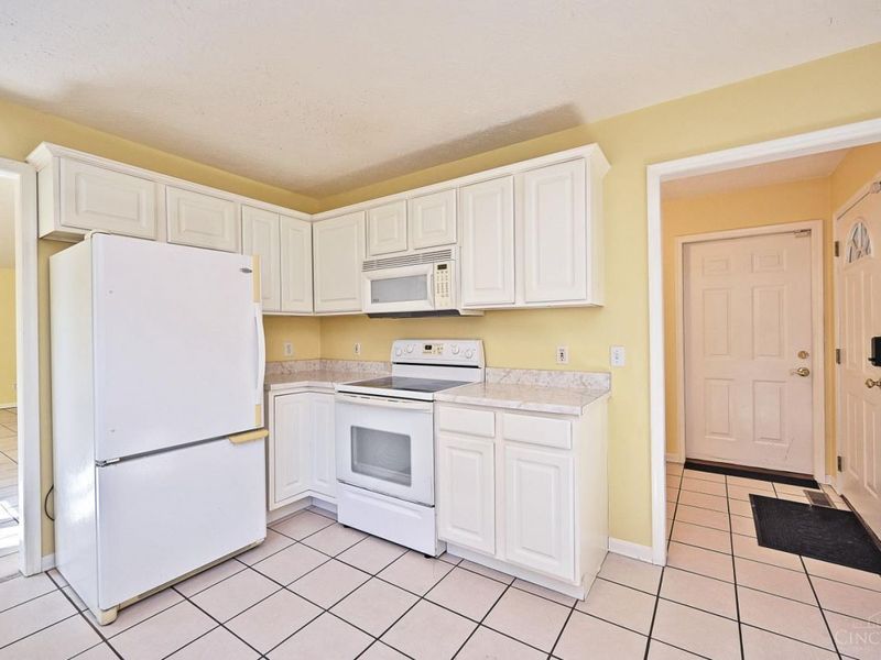 1232 Lisa Renee Drive, Hamilton, OH 45013 Photo 10