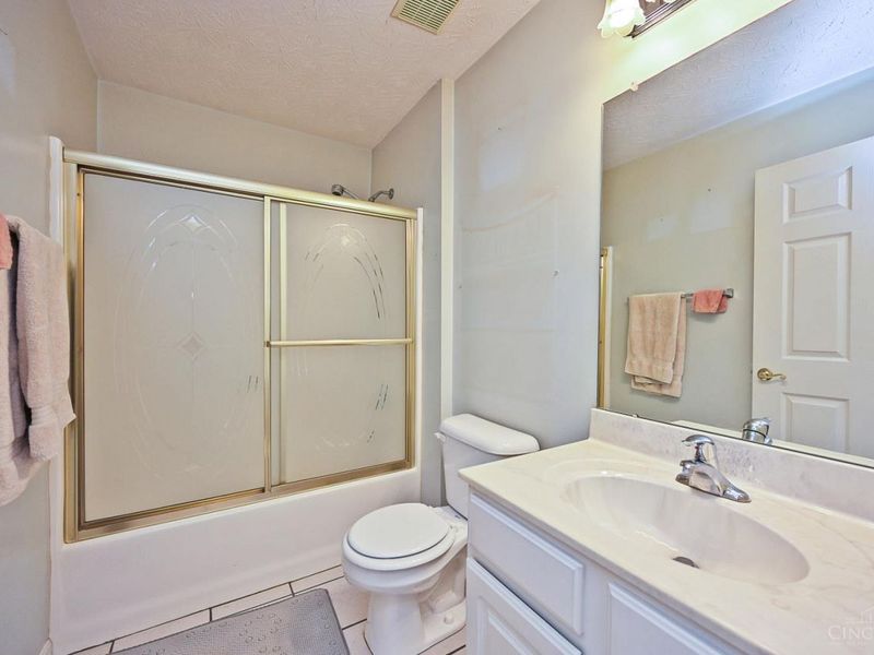 1232 Lisa Renee Drive, Hamilton, OH 45013 Photo 33