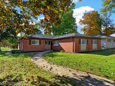 30015 Stockton Avenue , Farmington Hills, Mi 48336