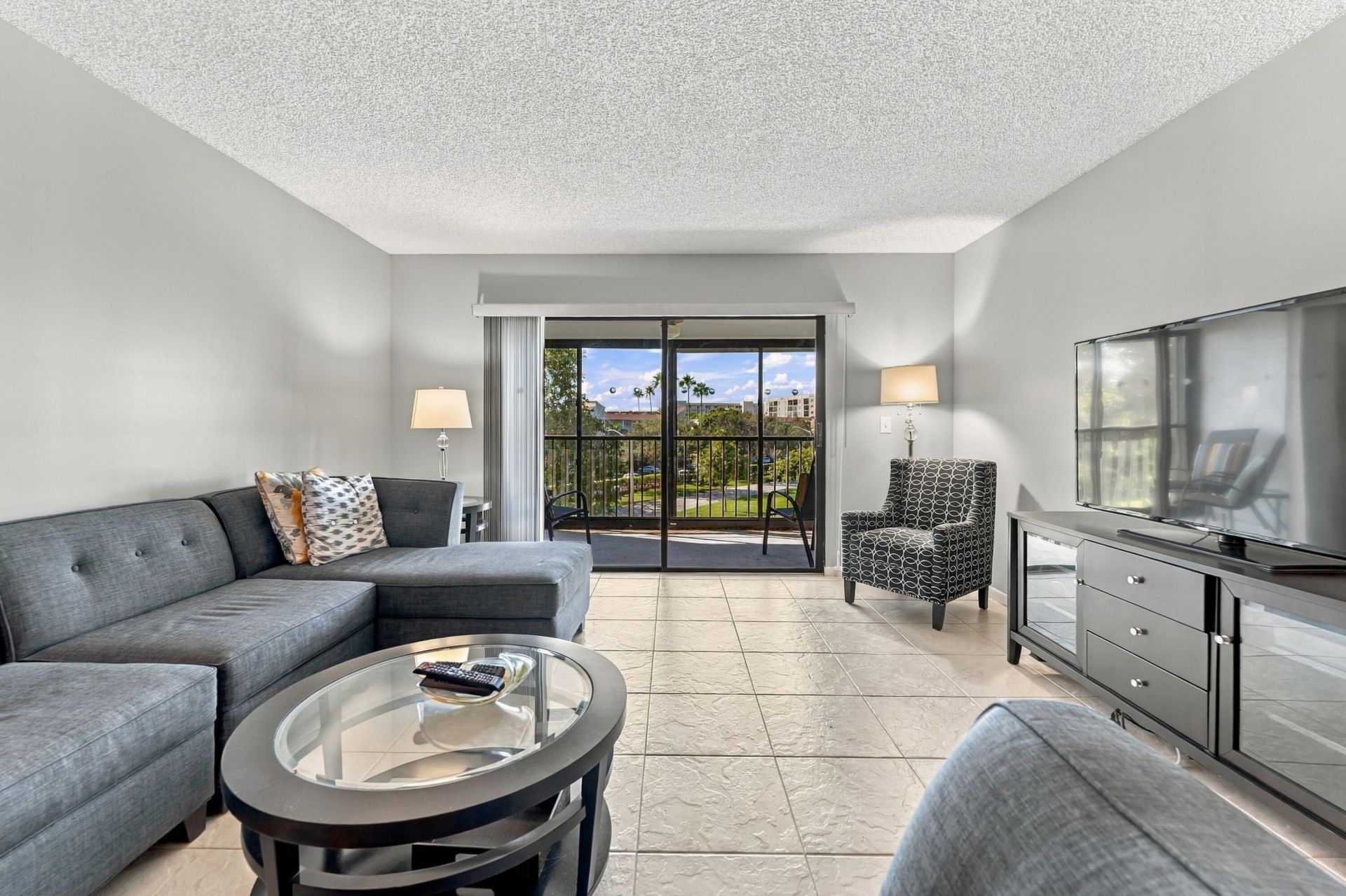 7280 Amberly Lane, Unit 402, Delray Beach, FL 33446 Photo