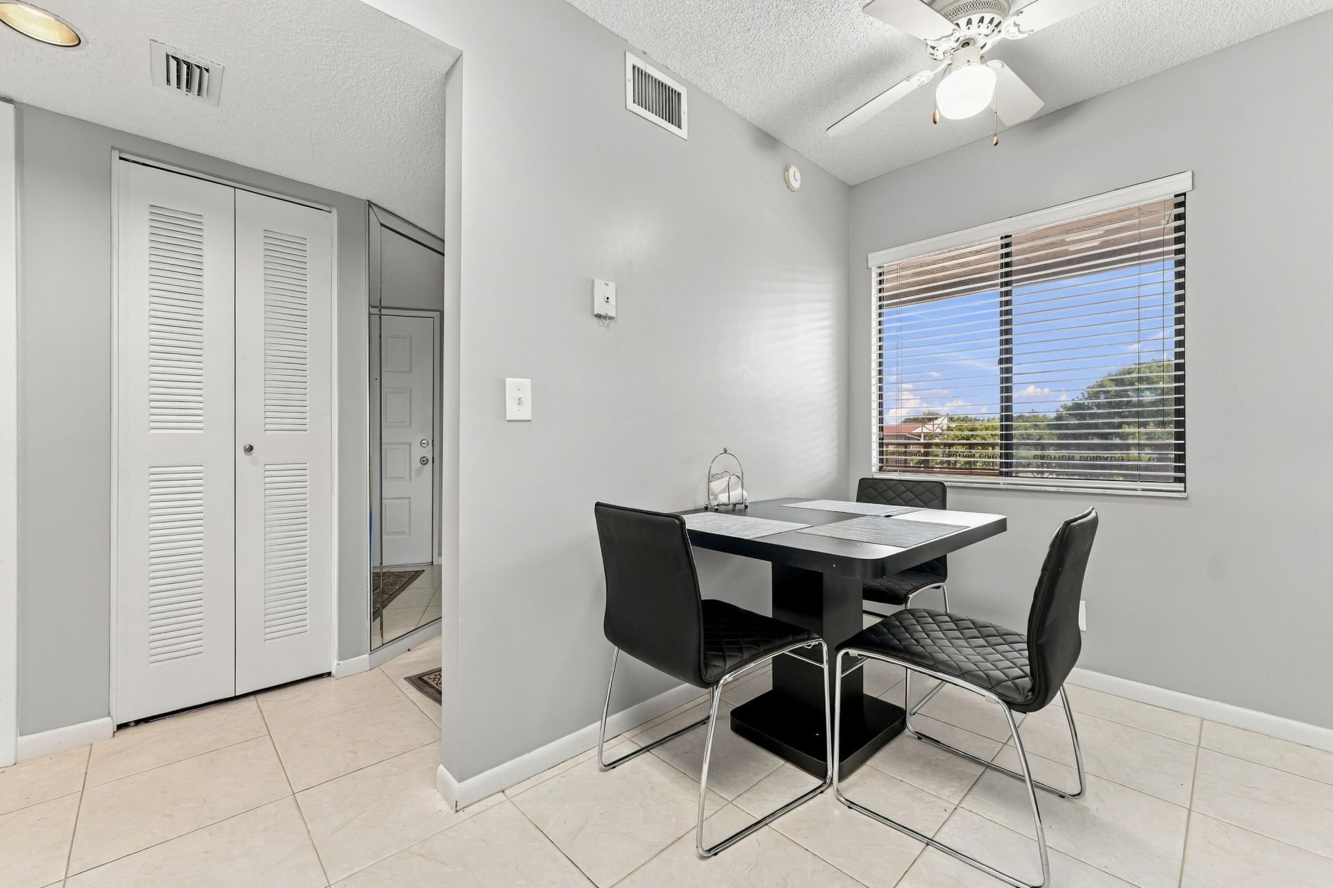7280 Amberly Lane, Unit 402, Delray Beach, FL 33446 Photo