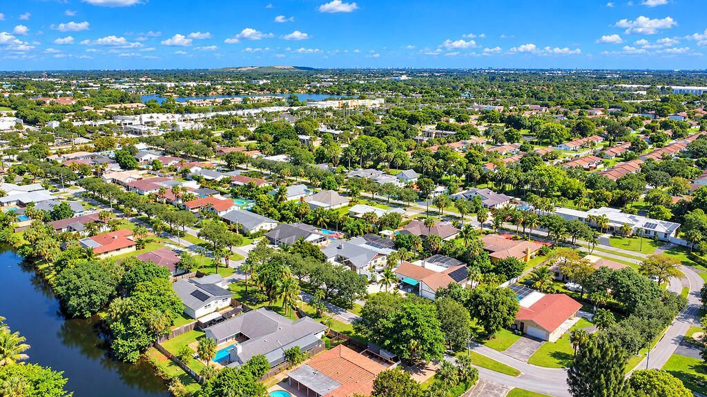72 W Palm Drive, Unit 0, Margate, FL 33063 Photo