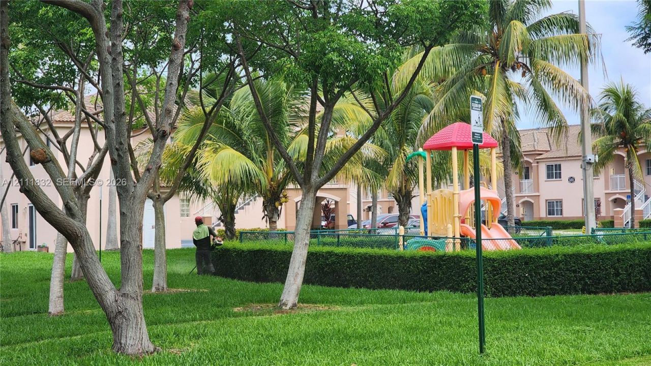 1250 SE 28th Ct , Unit 102, Homestead, FL 33035 Photo
