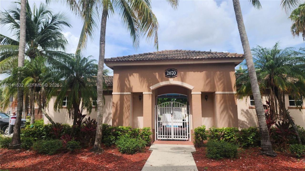1250 SE 28th Ct , Unit 102, Homestead, FL 33035 Photo