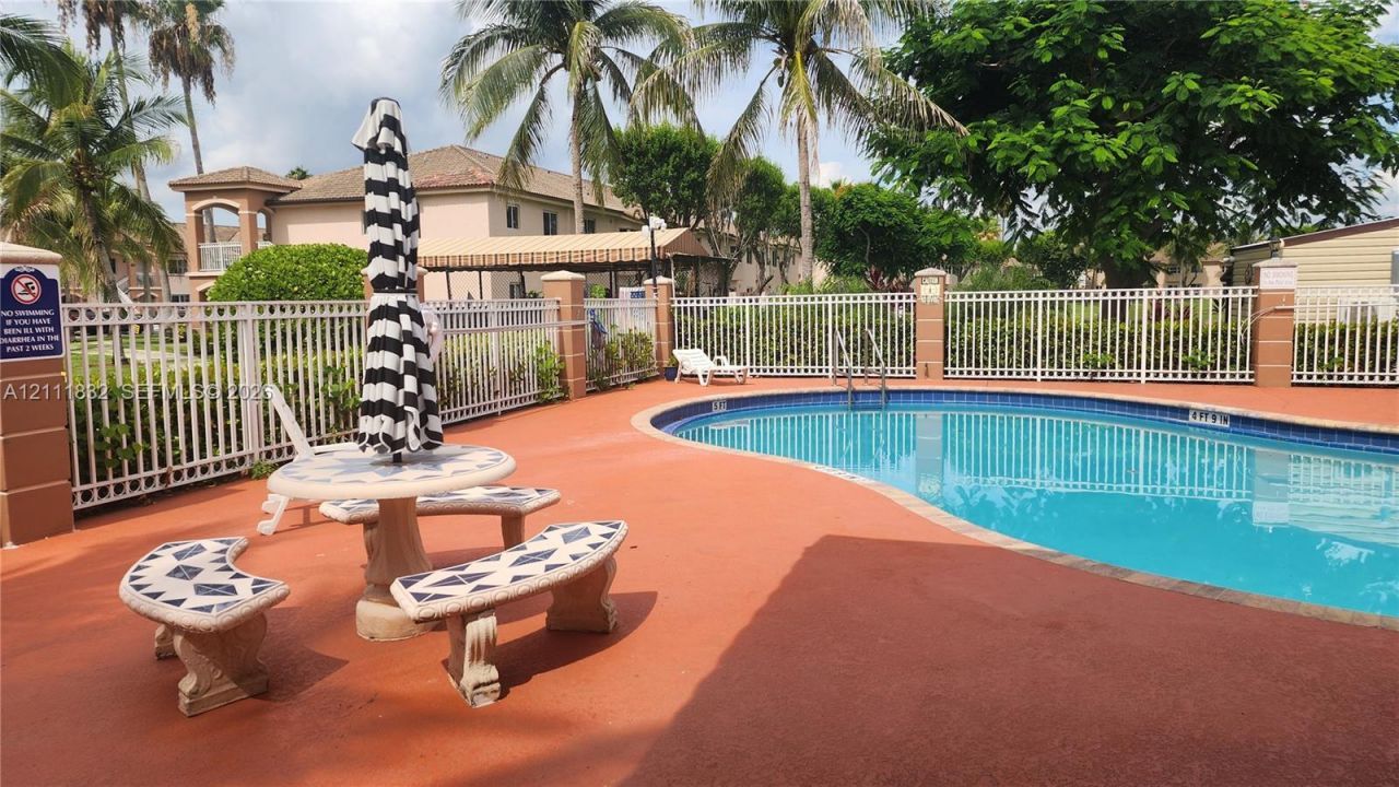 1250 SE 28th Ct , Unit 102, Homestead, FL 33035 Photo
