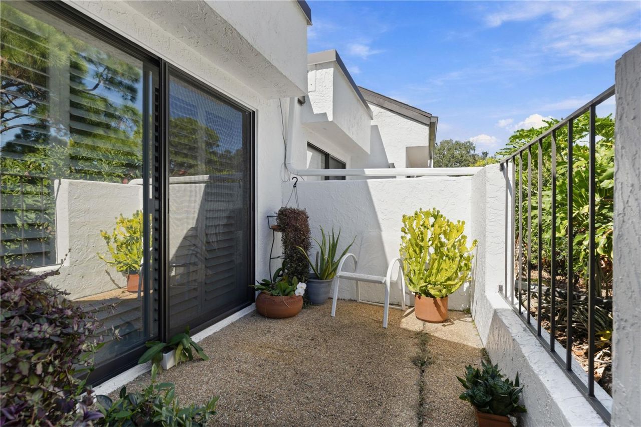 3111 Heatherwood Lane , Sarasota, FL 34235 Photo