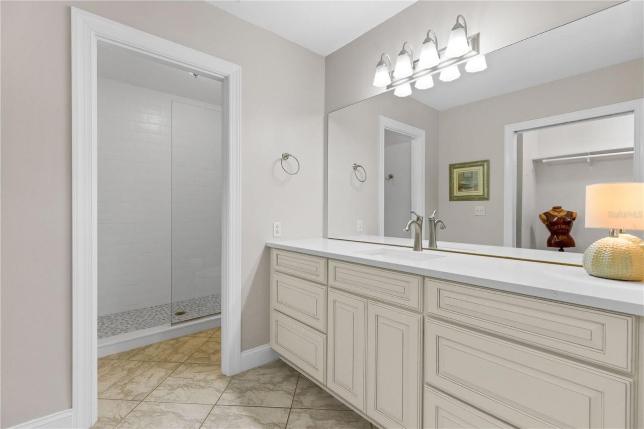 3111 Heatherwood Lane , Sarasota, FL 34235 Photo