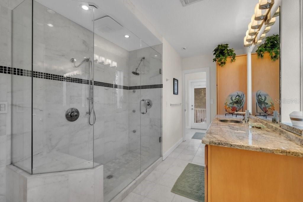 1184 Weybridge Lane, Dunedin, FL 34698 Photo