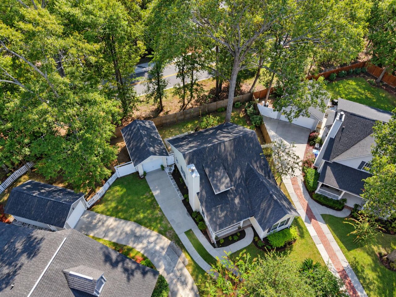 1250 Falling Moss Drive Photo 44