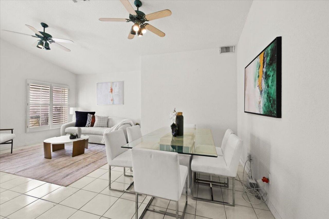 363 SW 161st Avenue, Pembroke Pines, FL 33027 Photo