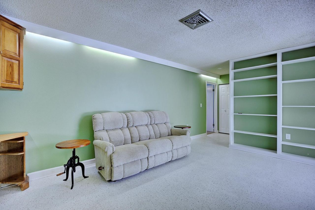 1040 Lake Lotela Drive, Avon Park, FL 33825 Photo
