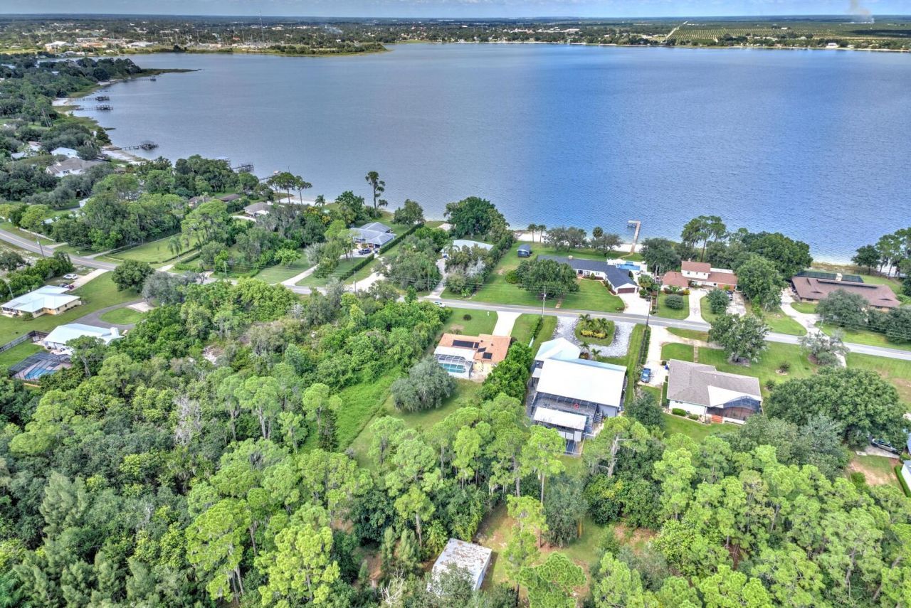 1040 Lake Lotela Drive, Avon Park, FL 33825 Photo
