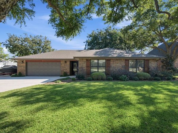 4614 Spruce Street, Flower Mound, TX 75028