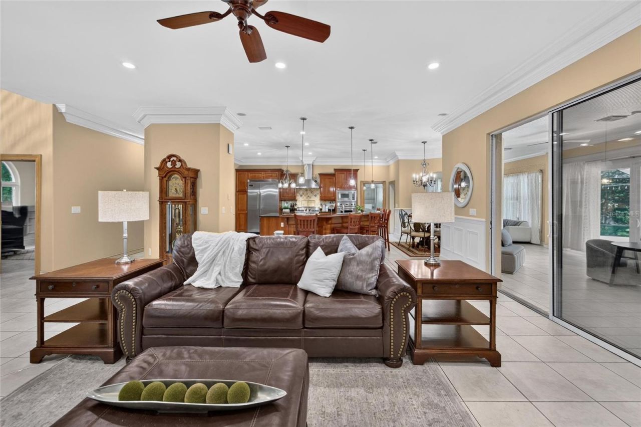 1009 Emerald Creek Drive , Valrico, FL 33596 Photo