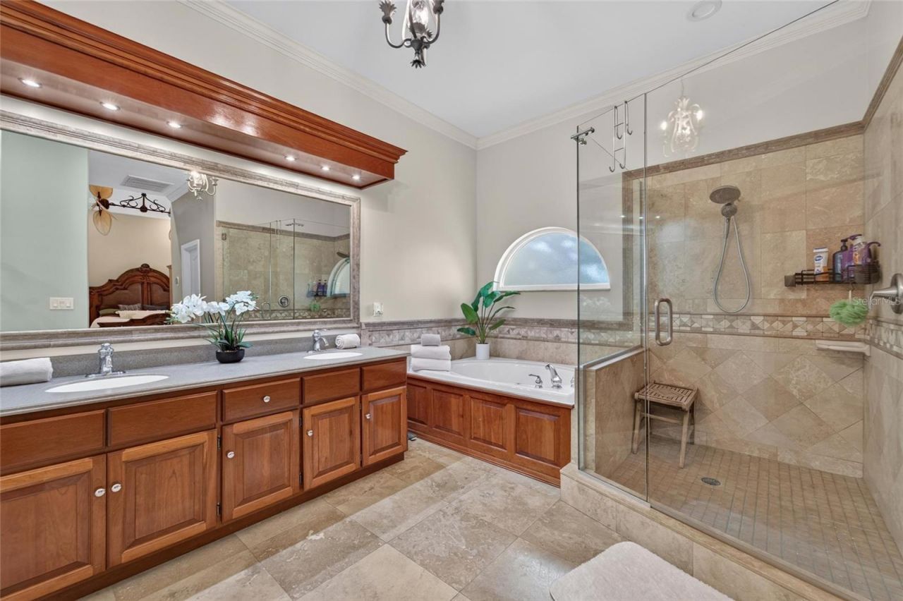 1009 Emerald Creek Drive , Valrico, FL 33596 Photo