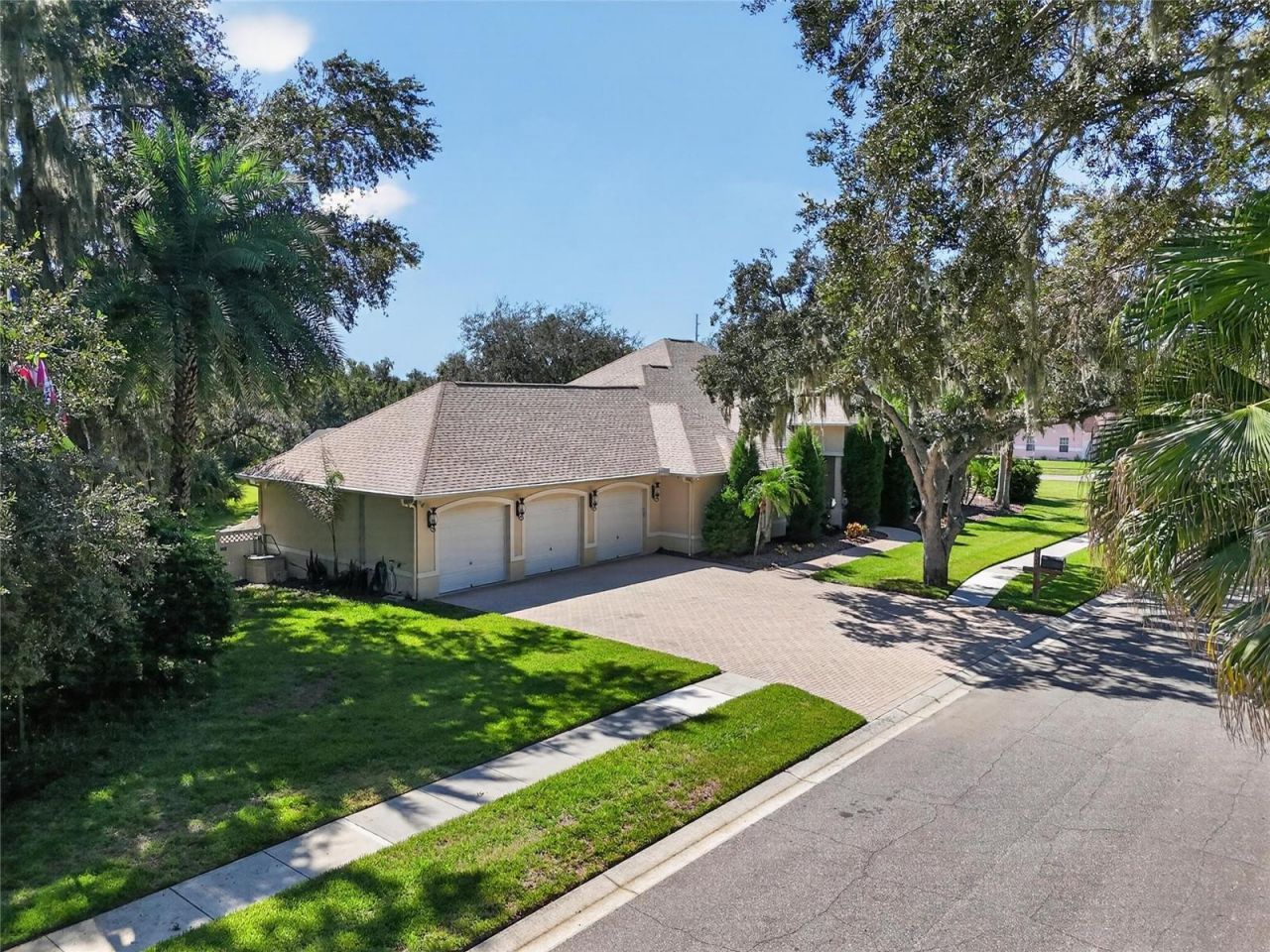 1009 Emerald Creek Drive , Valrico, FL 33596 Photo