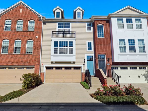 21 Jasmine Court , Schaumburg, IL 60194