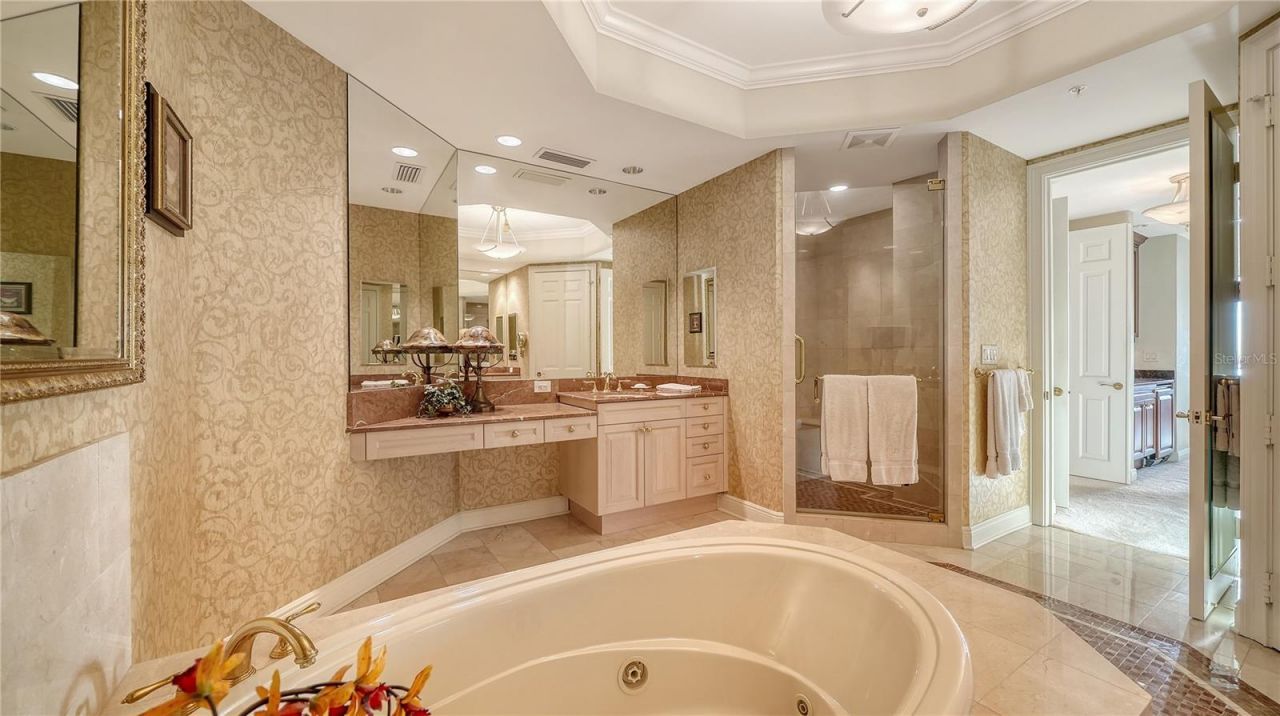 1300 Benjamin Franklin Drive, Unit 1003, Sarasota, FL 34236 Photo