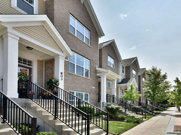 803 Lee Street , Des Plaines, IL 60016