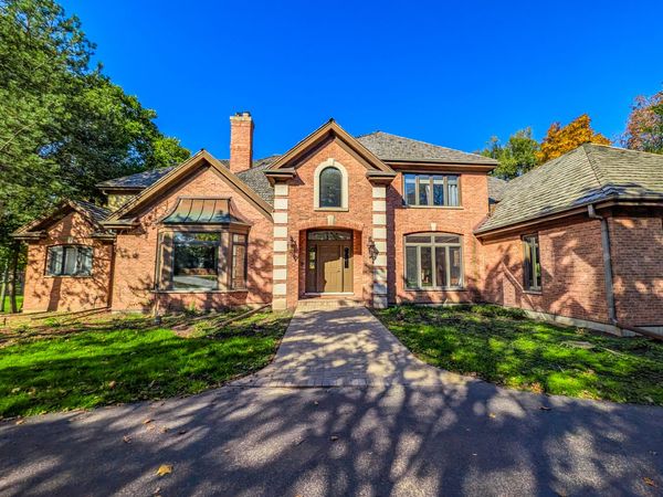 20 Hidden Brook Drive, North Barrington, IL 60010