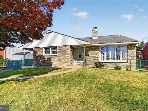 2113 LOTT AVENUE, PHILADELPHIA, PA 19115